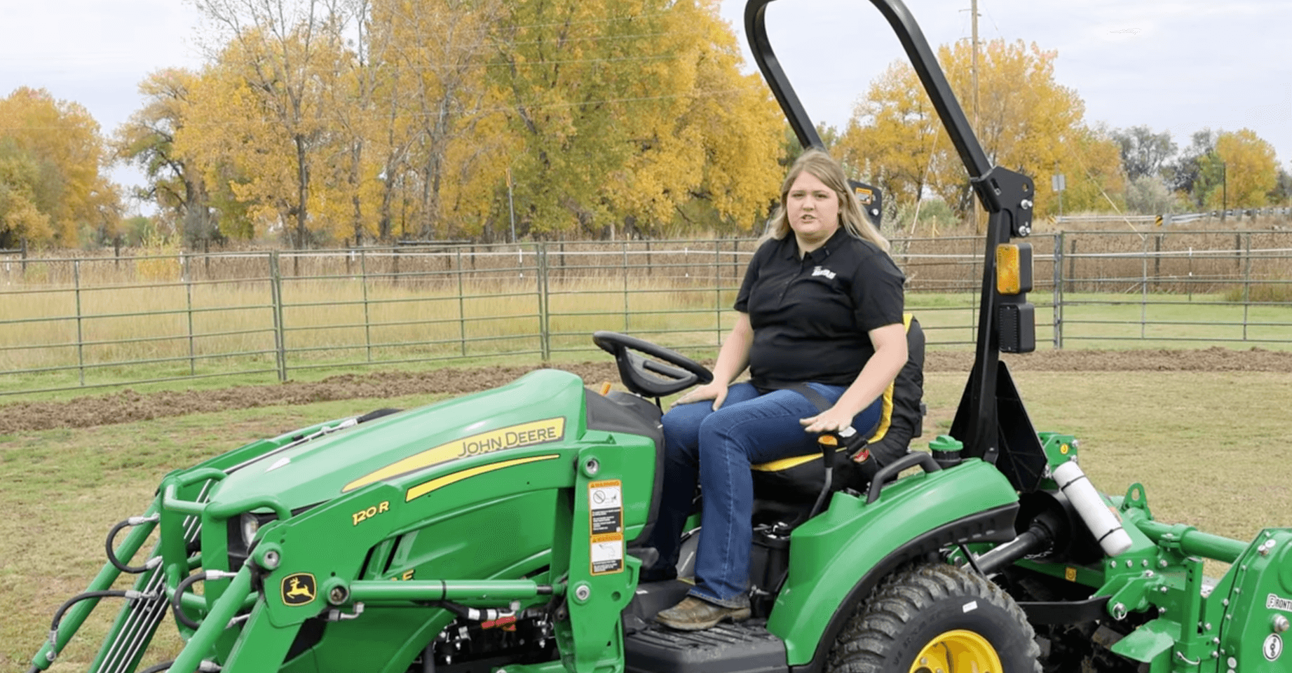 John Deere 1023E Demo | 1-Series Compact Tractor